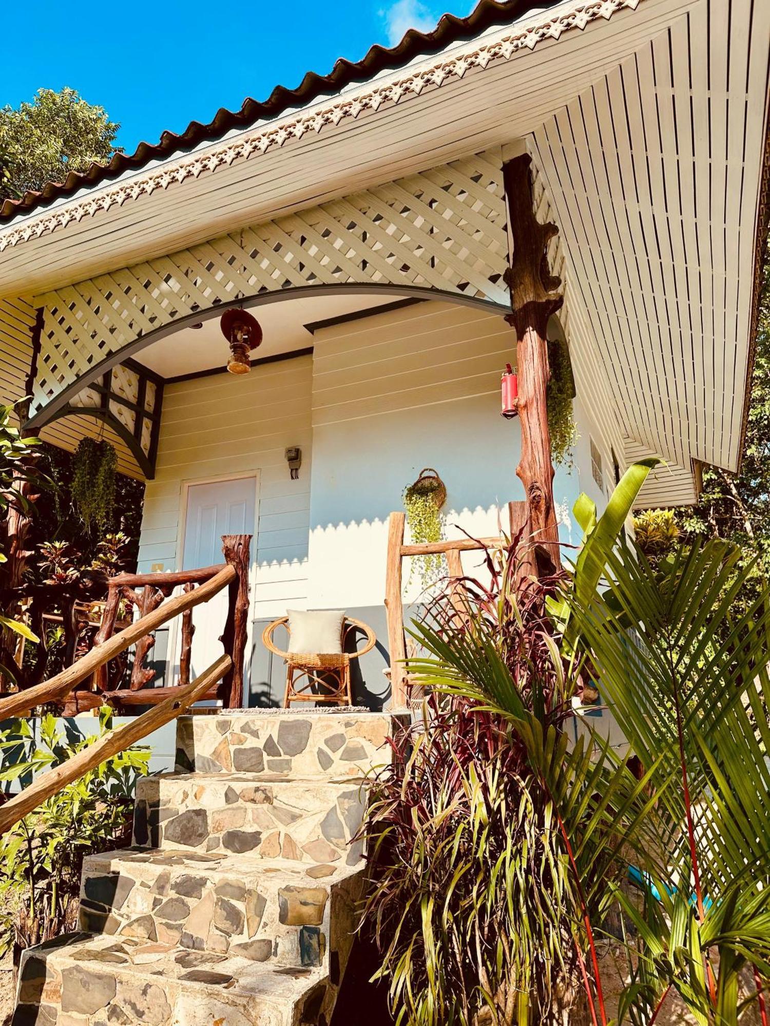 Koh Kood Garden House Hotel Ban Lak Uan Exterior photo