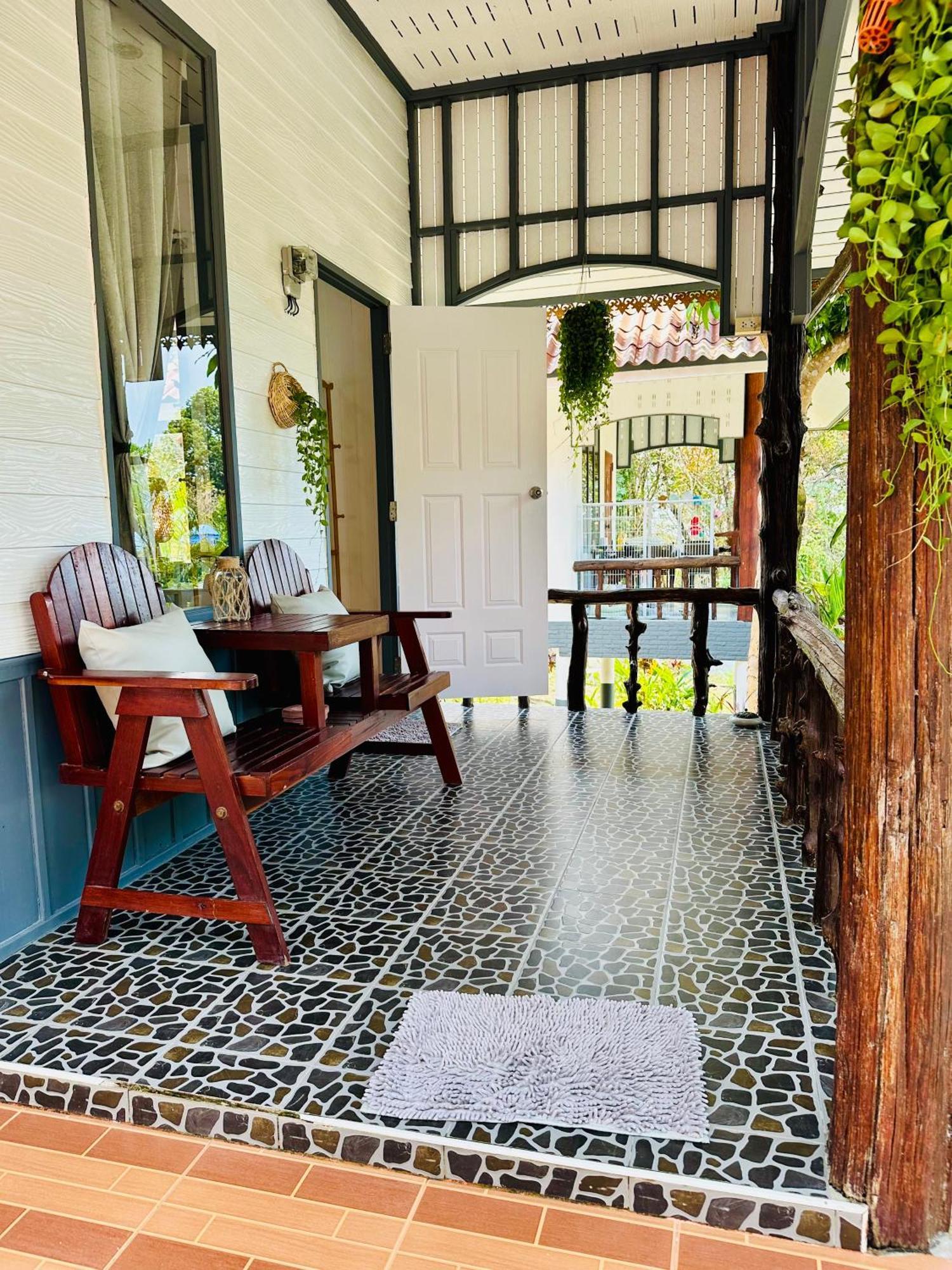 Koh Kood Garden House Hotel Ban Lak Uan Exterior photo